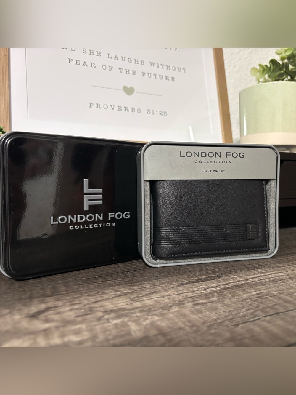 London Fog Black Leather Bifold Wallet